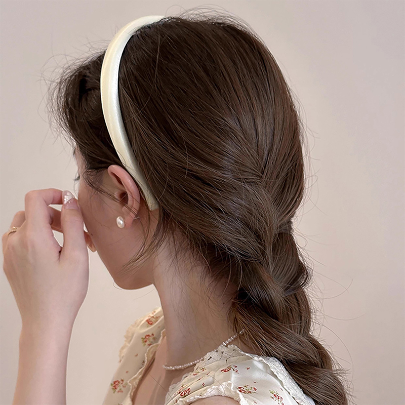 خمر الصلبة كريم اللون هيرباند  - مراجعة Hair Care Lotion وسعره